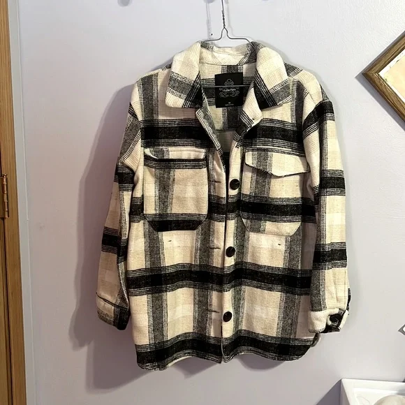 Patterned jacket - Picture 1 of 3